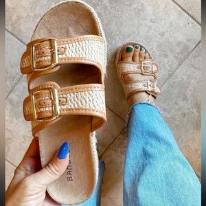 Women sandals